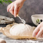 grea-lame-pan-masa-madre-en-uso.jpg