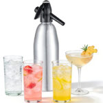 sifon-soda-carbonatador-1-litro-aluminio-en-uso.jpg