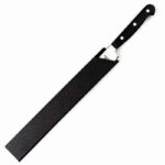 vaina-plastica-protectora-para-cuchillos-25x3-8-cm-en-uso.jpg