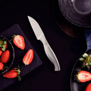 cuchillo legumbrero oficio frutas 7 5 cm sublime acero inoxidable tramontina en uso
